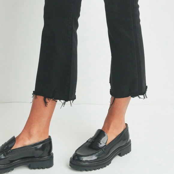 🟠NWT JUST BLACK (JBD) High Rise Cropped Flare Jeans w/Distressed Hem in Black - Picture 5 of 13
